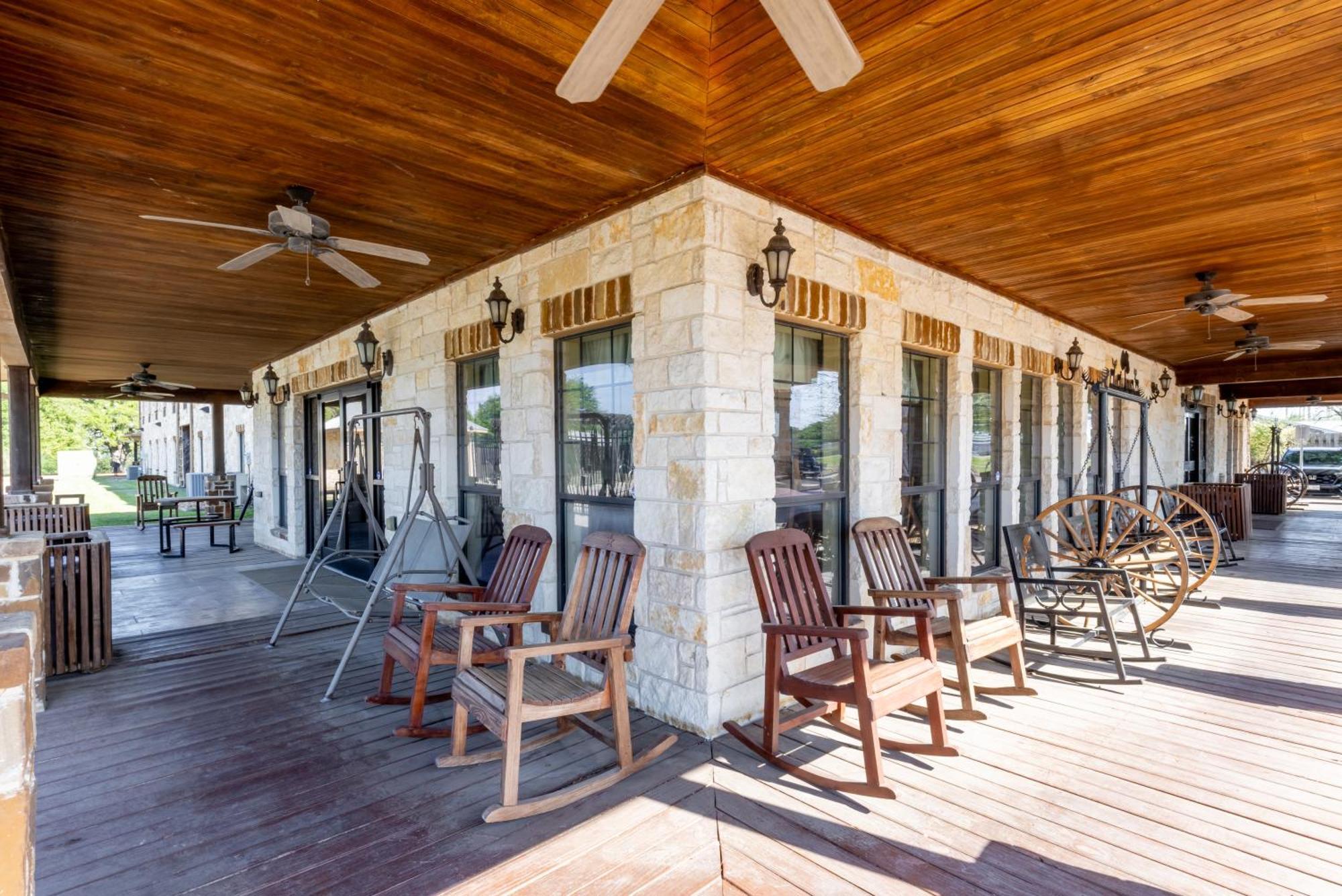 Hotel Texas Hallettsville Exterior photo